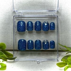 Short square sparkly teal reusable press on nails size M